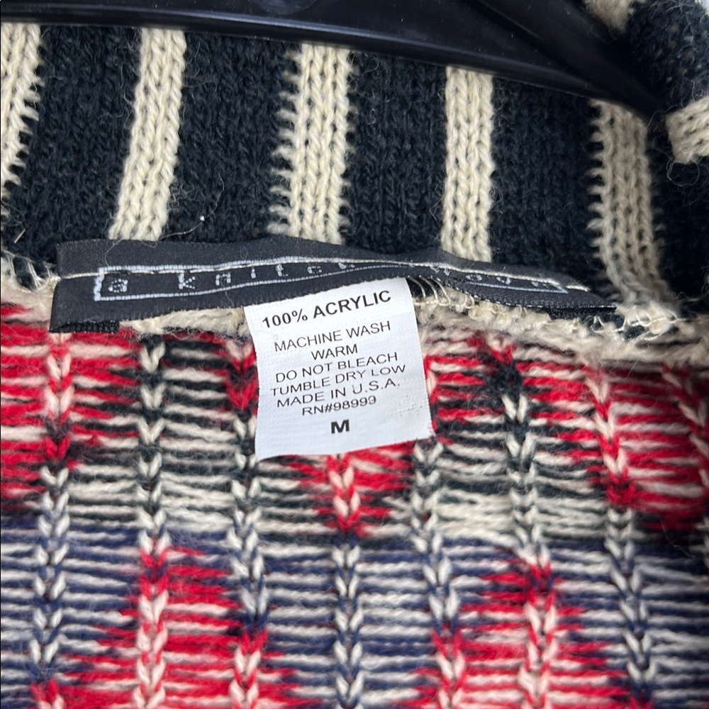 A Knitch Above Women’s Aztec Pattern Cardigan Southwestern Sz M Geo Knit Pattern - Picture 5 of 8